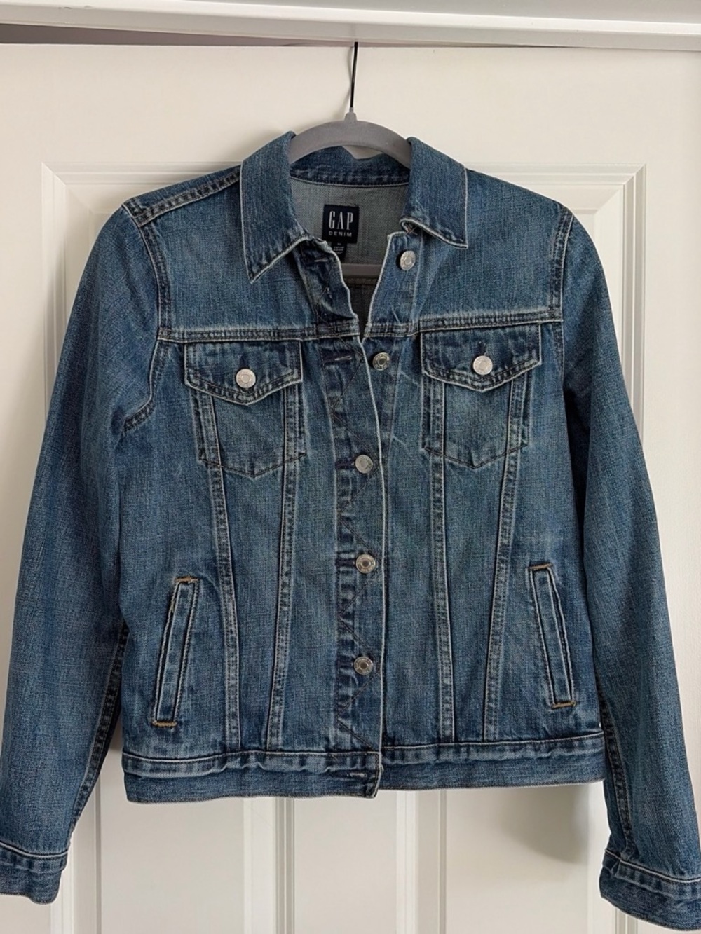 GAP Classic Medium Blue Denim Jacket
